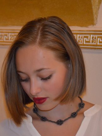 The dark blue necklace / Náhrdelník tmavě modrý